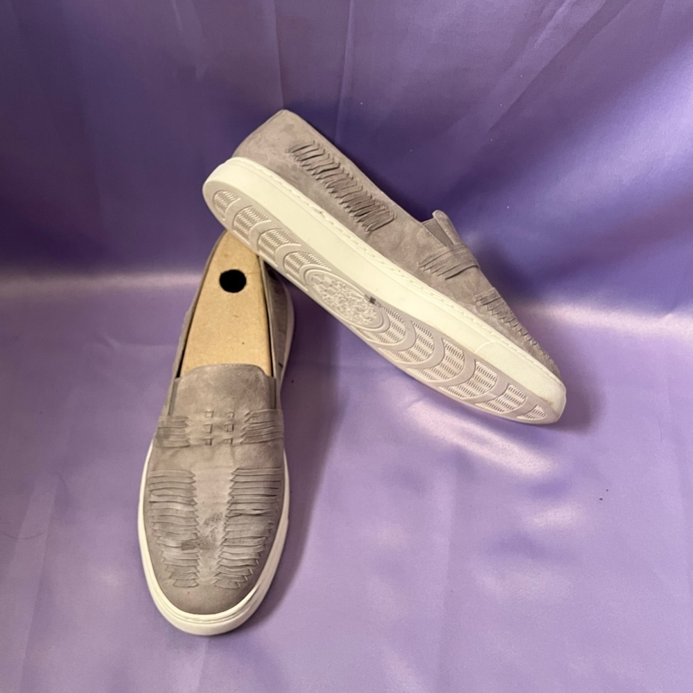 Vince Camuto Womens beyza slip ons